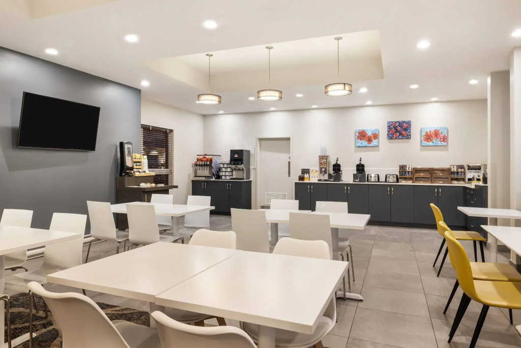 Microtel Inn & Suites by Wyndham Mont Tremblant