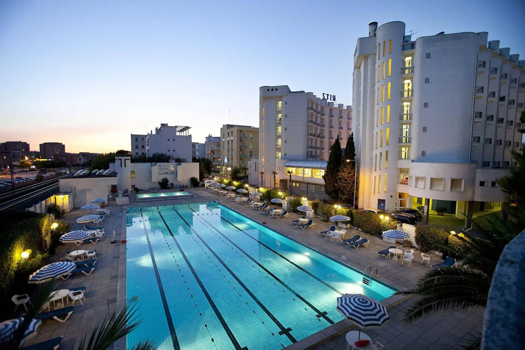 HR Resort