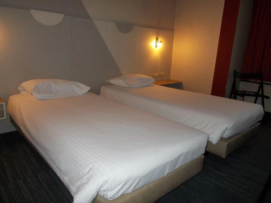 Green Hotel