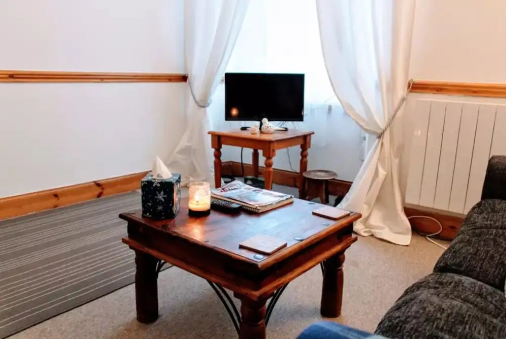 1 Bedroom Apartment Near The Old Town