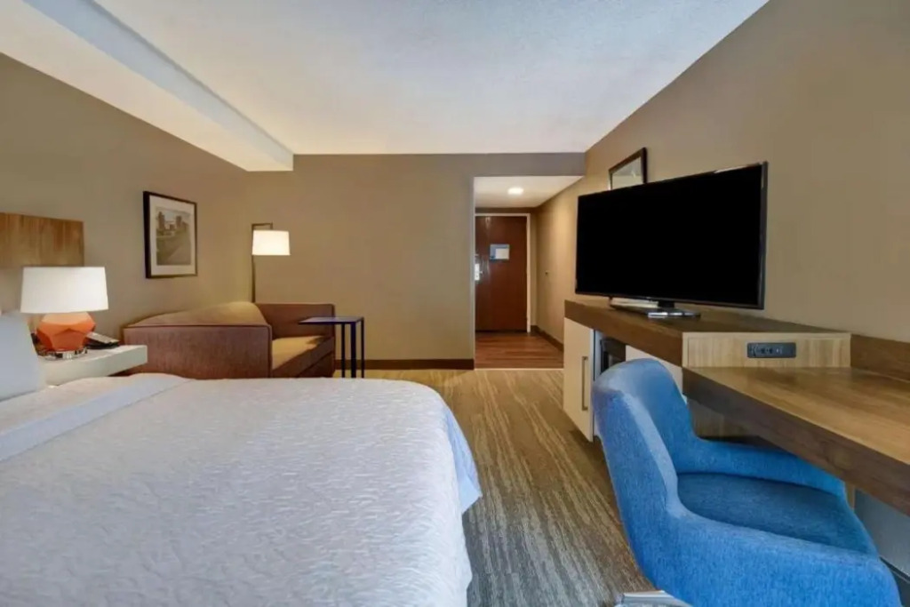 Hampton Inn Birmingham Colonnade