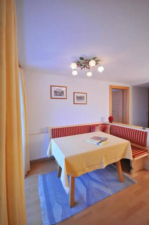 Faneskla Apartments