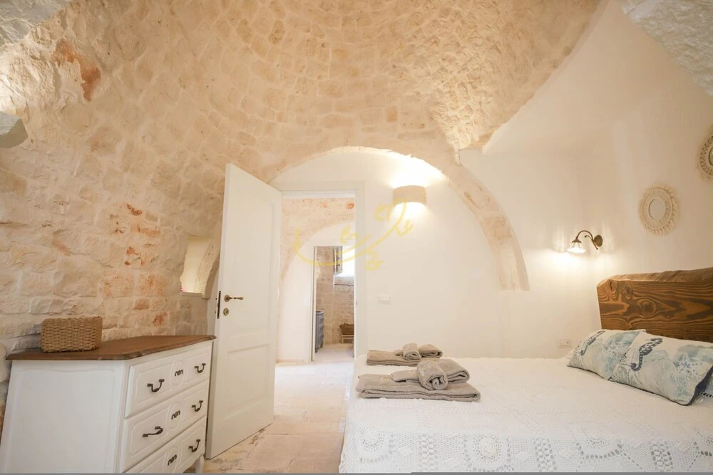 TD Trulli Perla Bianca Trulli With Pool Vineyards