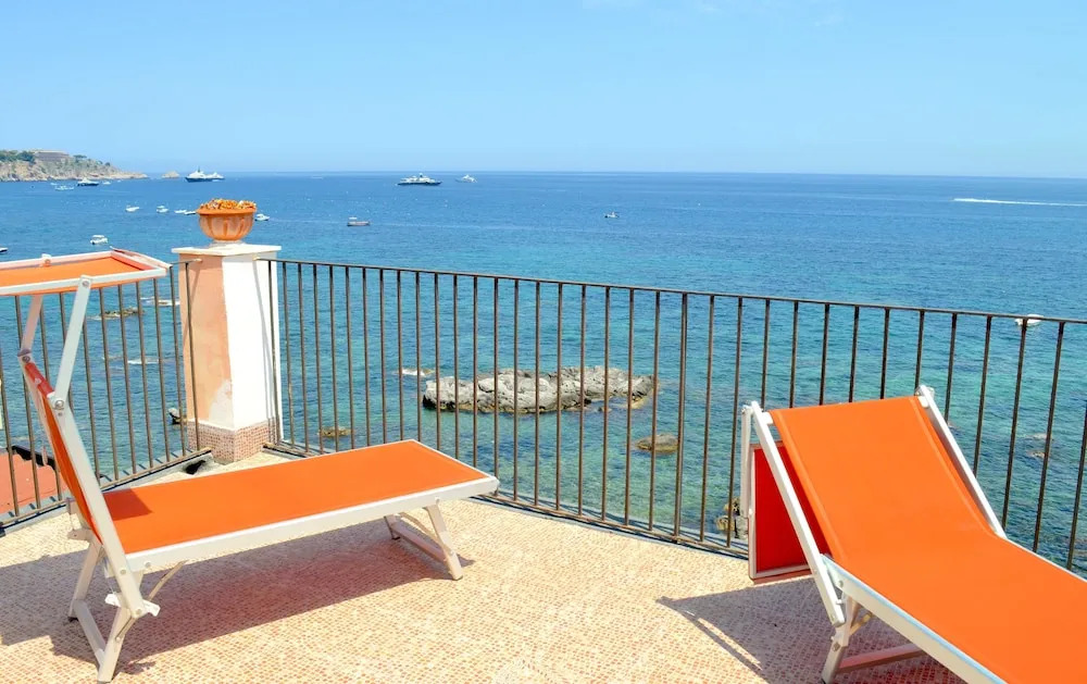 Teocle Beach rooms