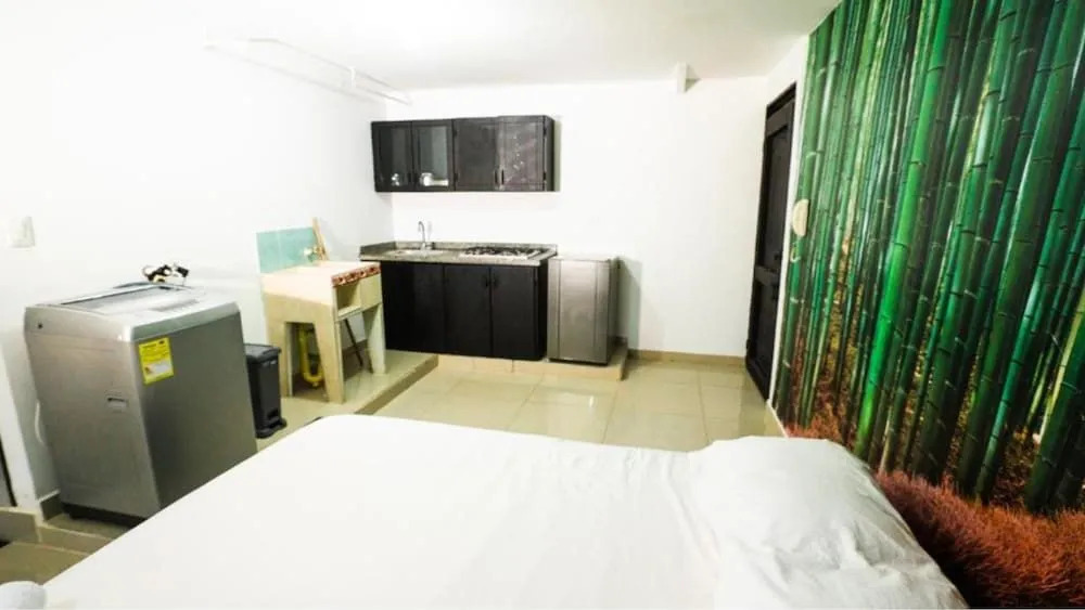 LC Apartahotel