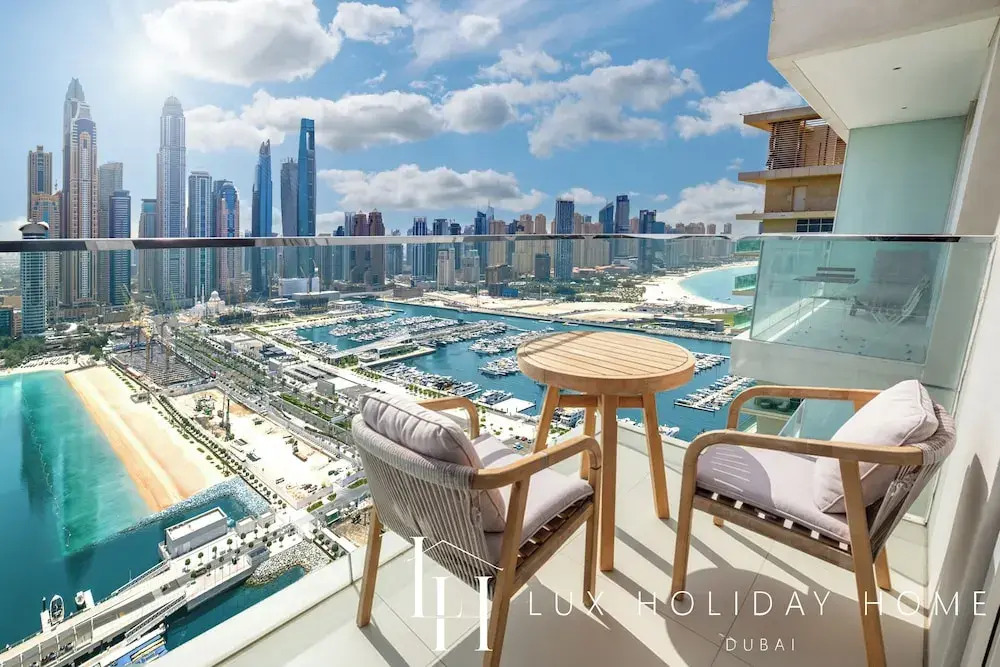 LUX  Luxury Sunrise Beachfront Suite 1