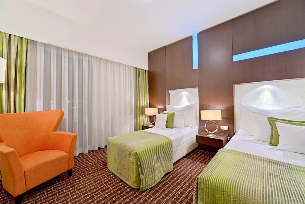 Hotel Cubix