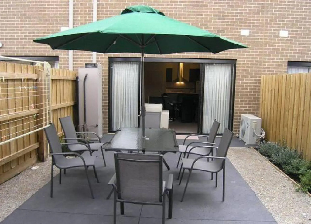 Insaa Serviced Apartments Dandenong
