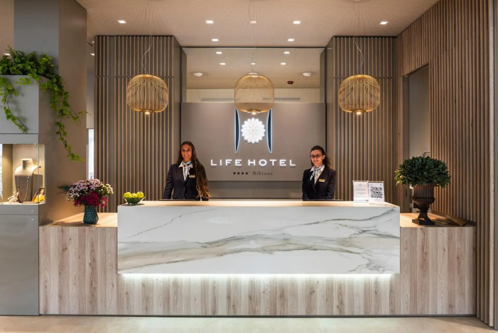 Life Hotel 4 Superior