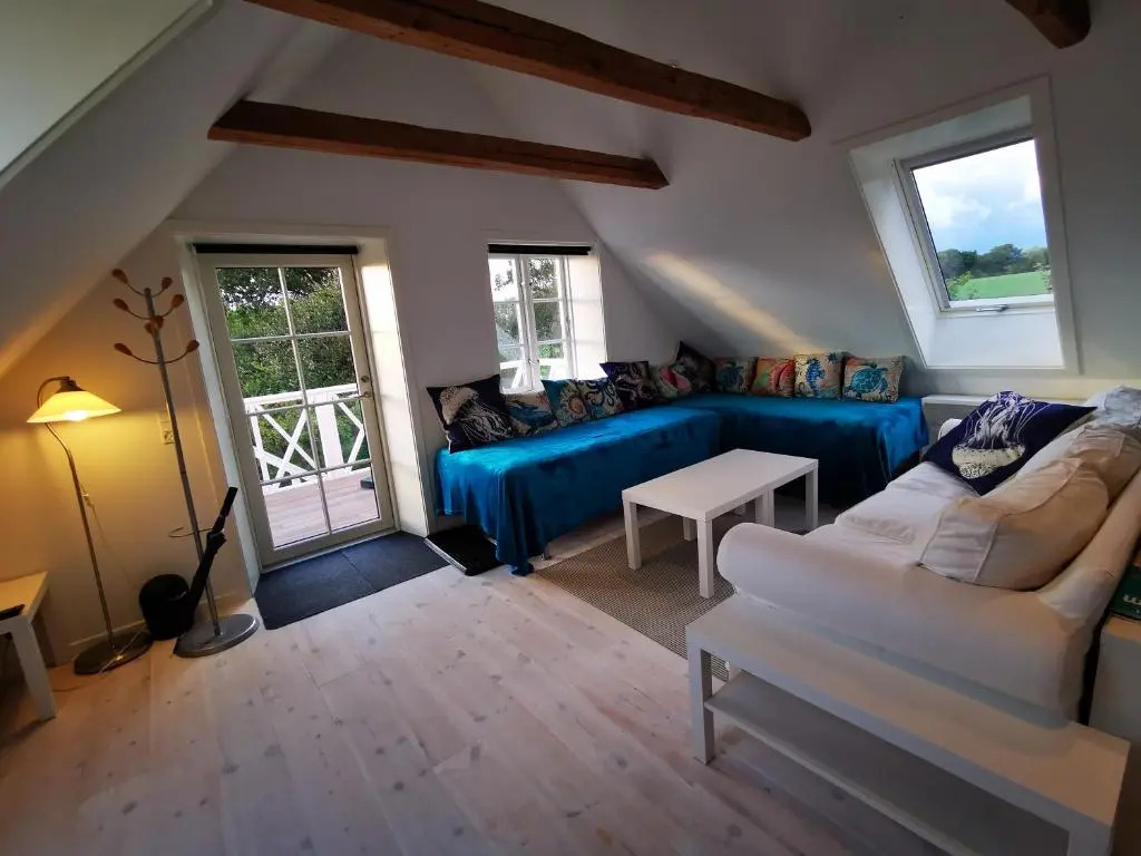 The Loft - Boutique Guest House - near Rønne & Beach