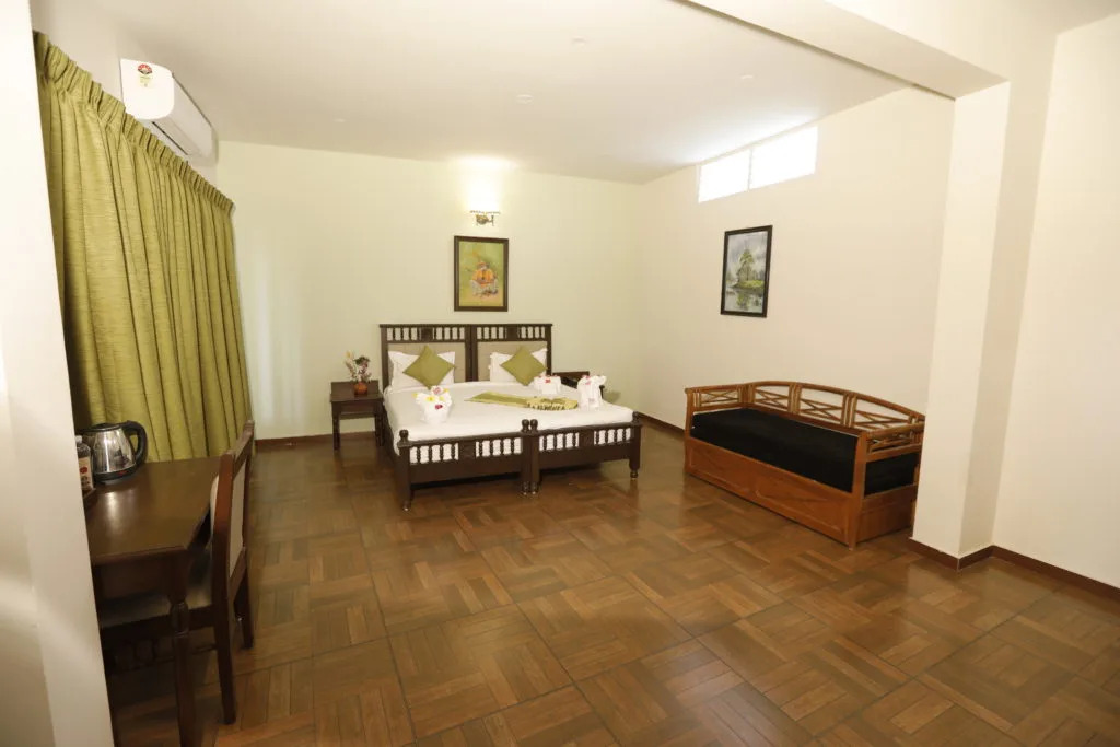 Shathayu Ayurveda Yoga Retreat