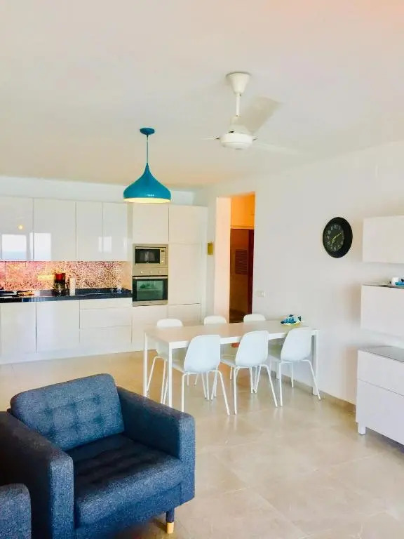 Fuengirola Promenade 3br Apartment by Rafleys
