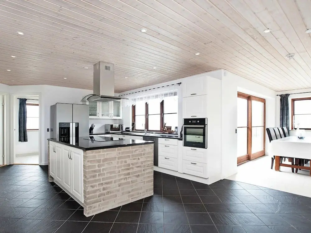 8 Person Holiday Home in Harpelunde-by Traum