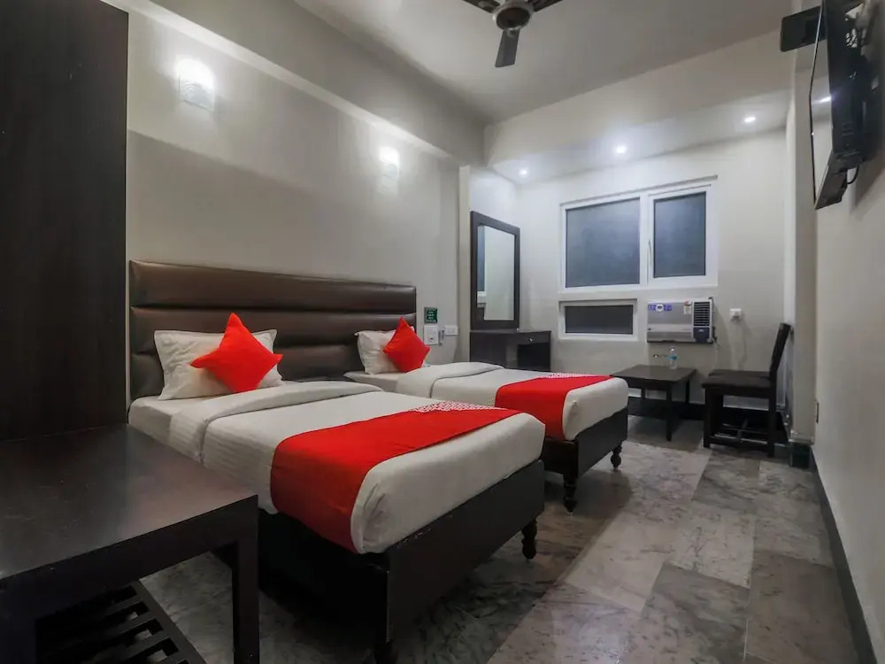 OYO 14995 Hotel Starline Paltan Bazar