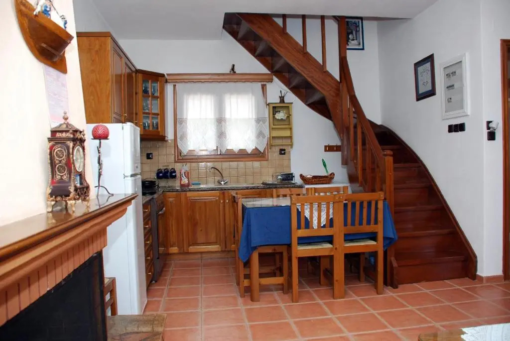 Vila Elena 1astoning view