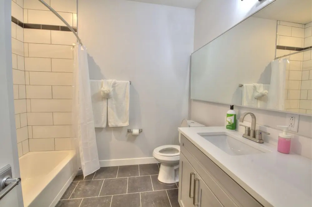 Steelyard Apartment