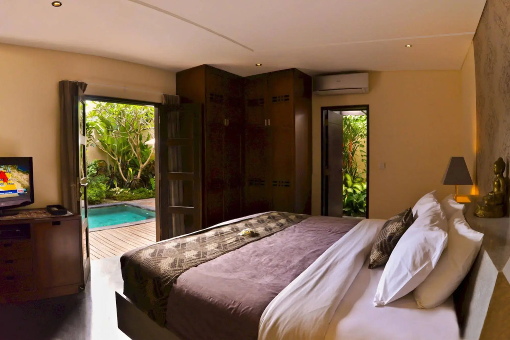 Elok Villas