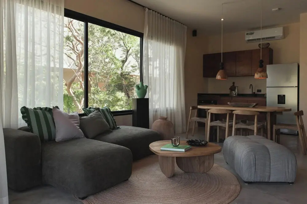 2BR Penthouse with Rooftop & Pool B5
