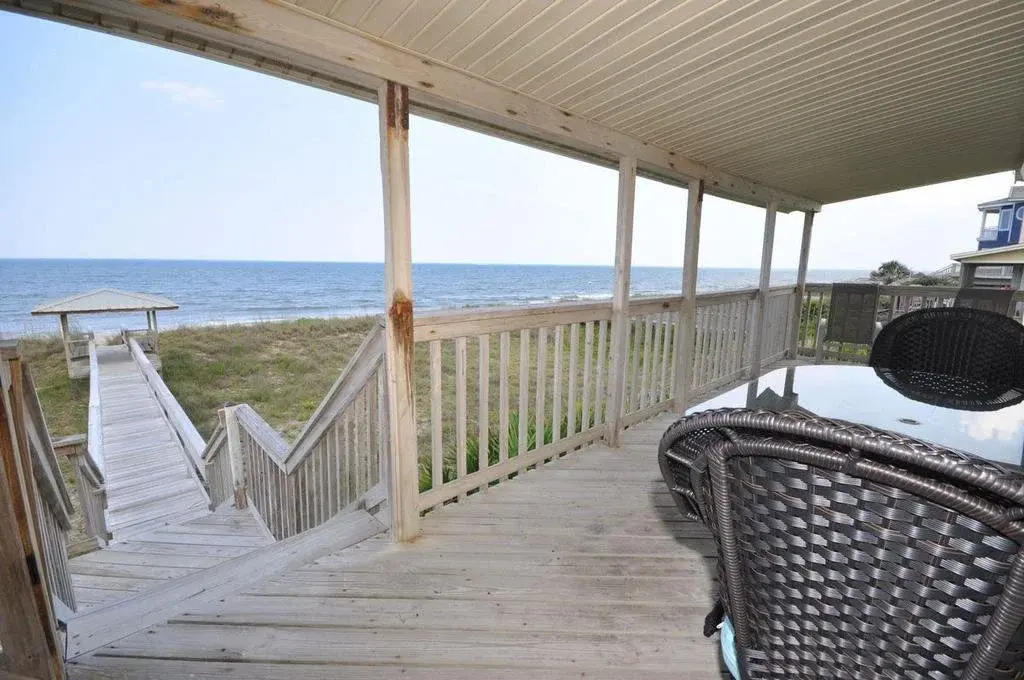 Dolphin Dunes 4 Br Home by RedAwning