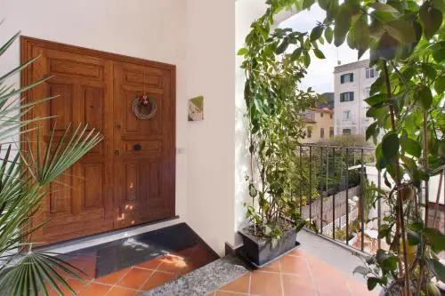 Estate4home - Surreo Luxury