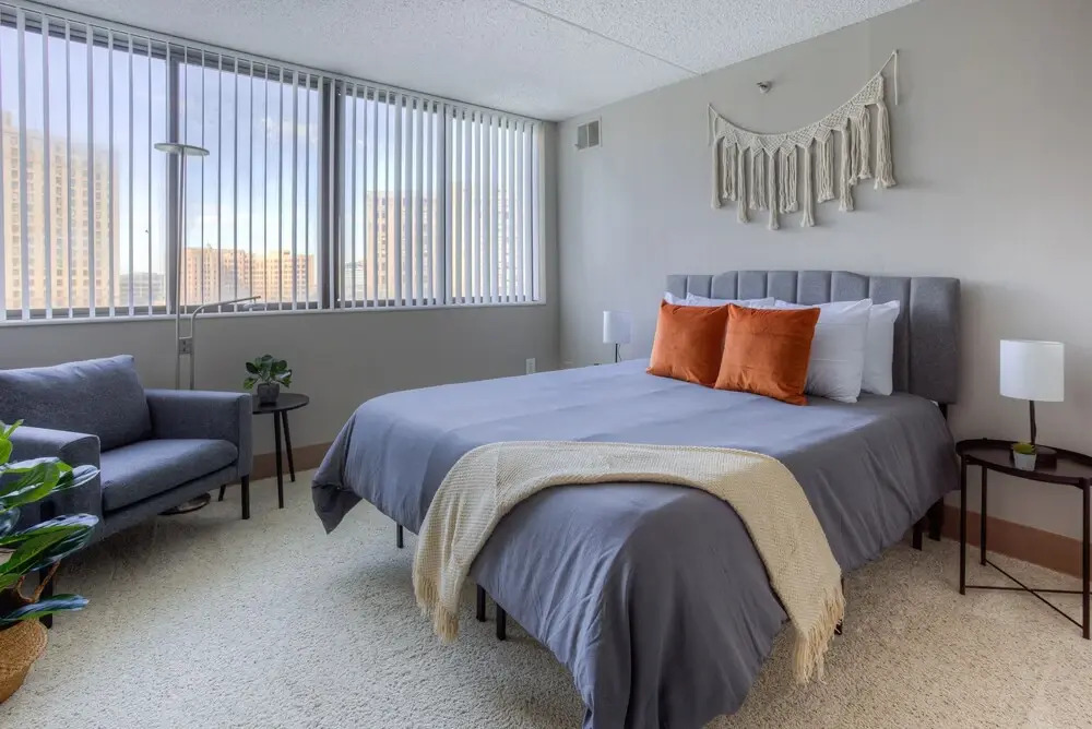 FRONTDESK 1431 Washington Blvd Apts Downtown Detroit