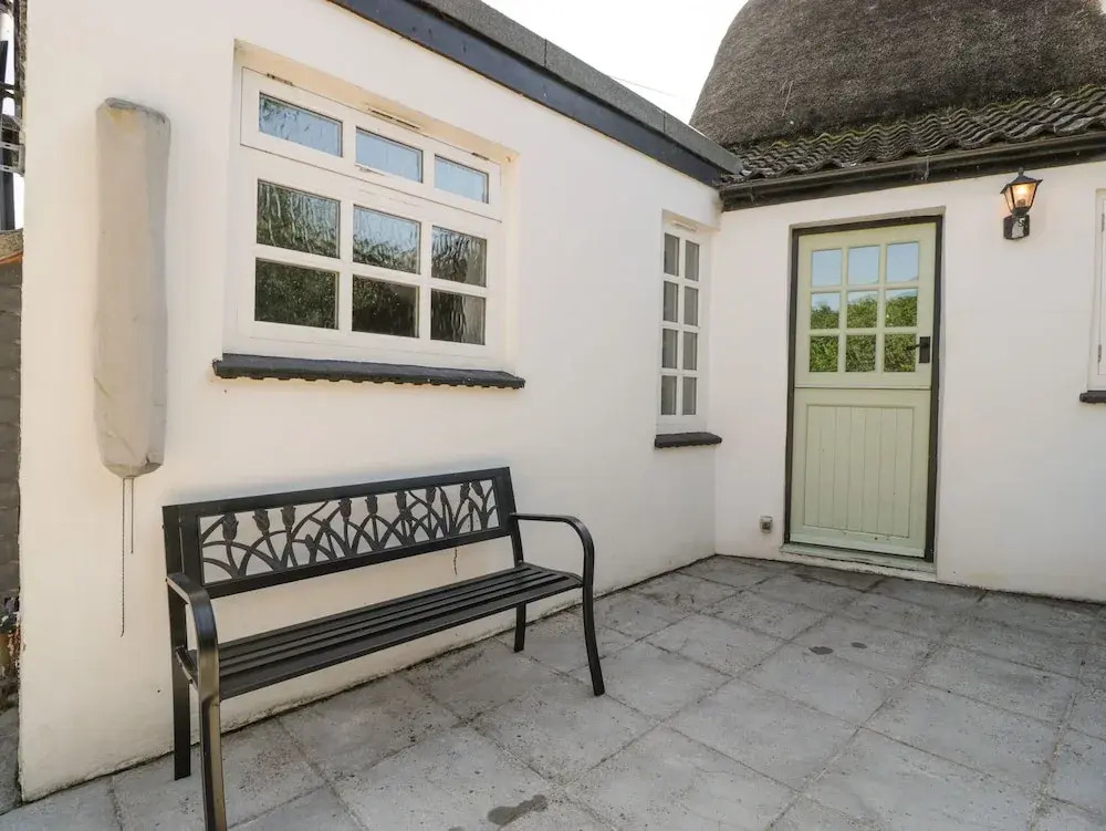 1 Old Thatch