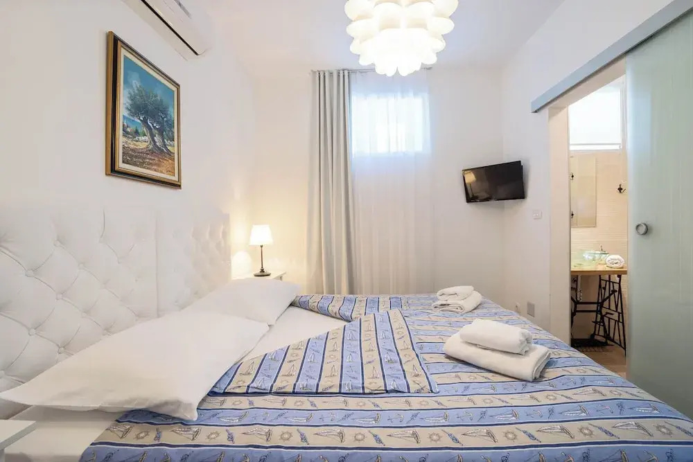 Villa OLIVE TREE village Pisak heated pool and close to the beach