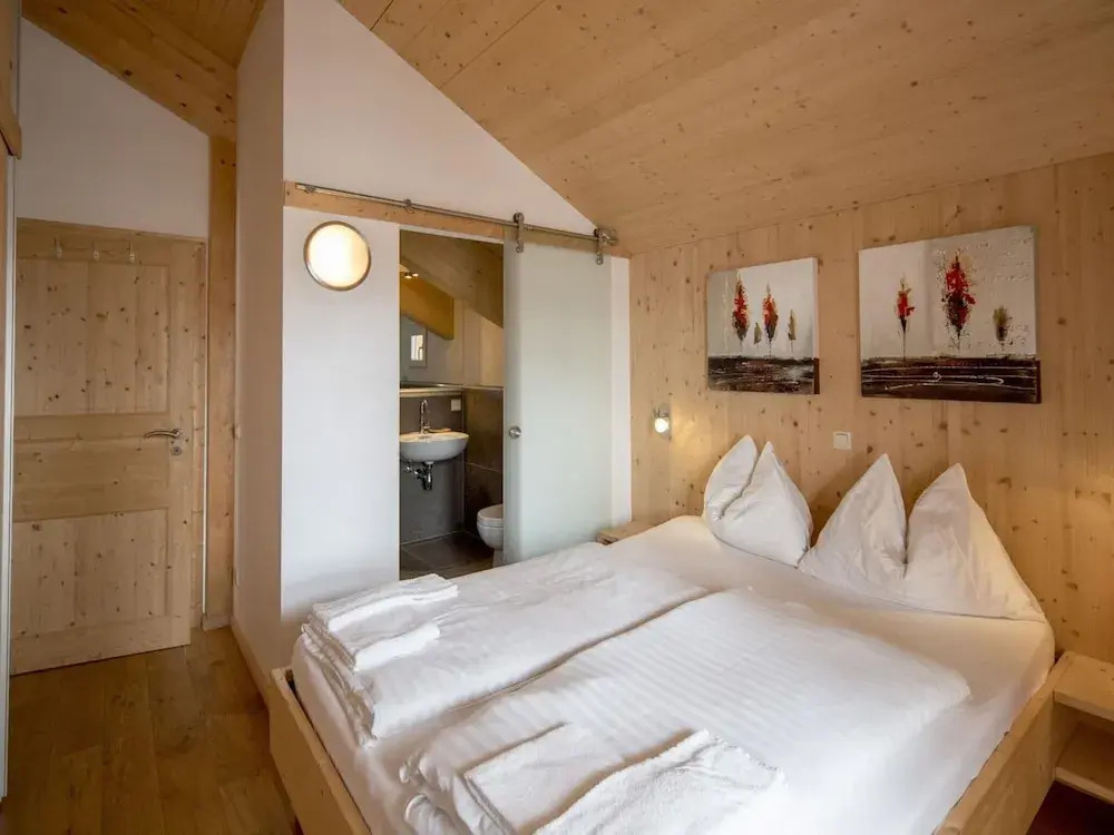 Attractive Chalet With hot tub