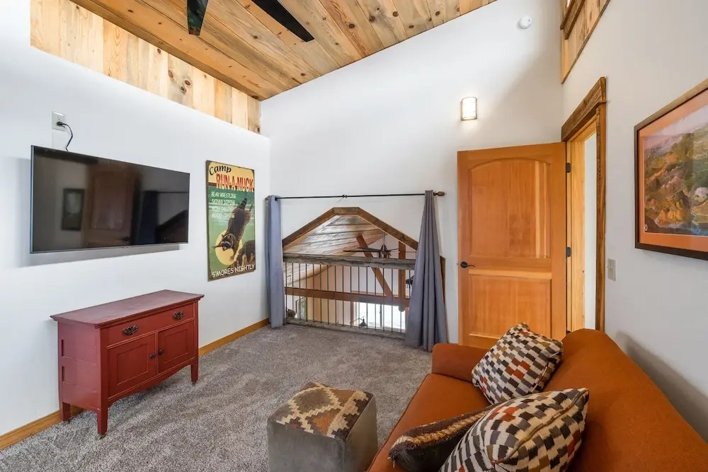 Salesville Bunkhouse
