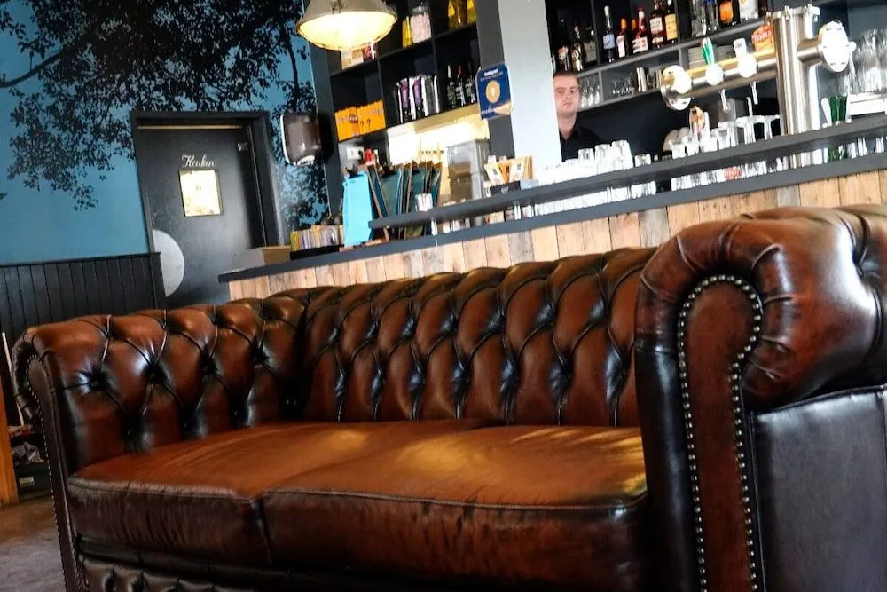 The Riverside Logies & Restaurant