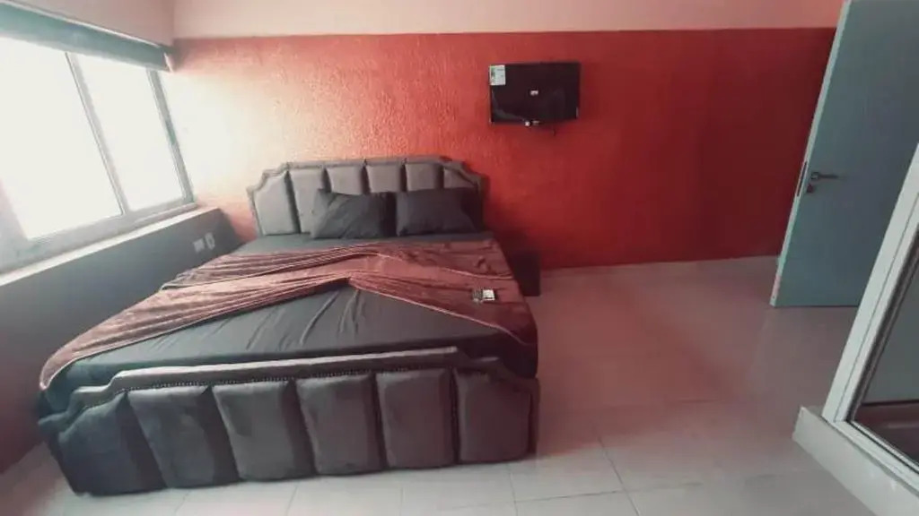 Blue Eyes Hotel