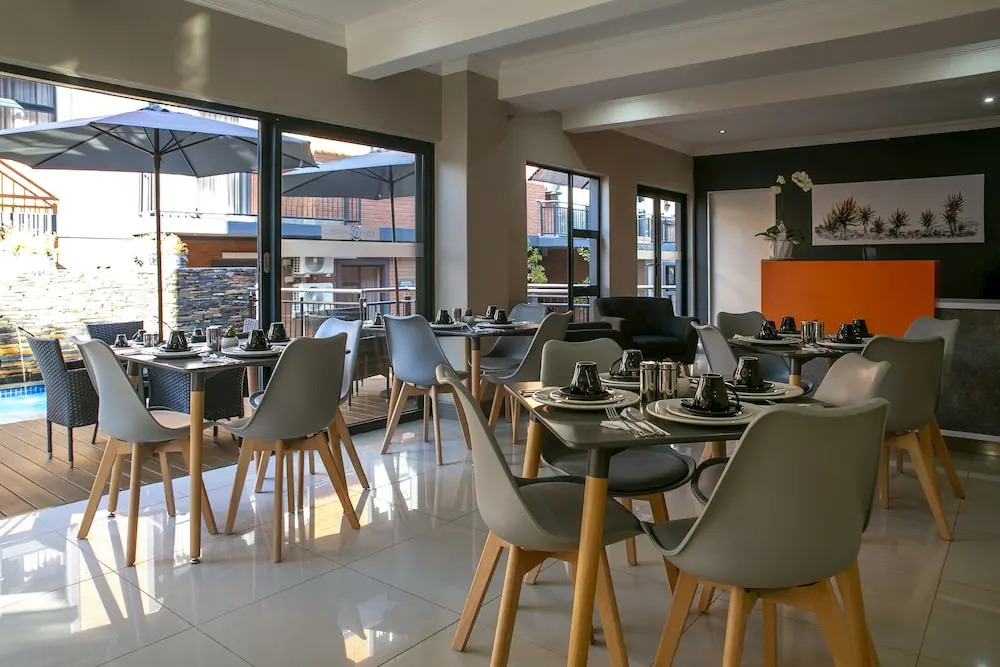 Hotel AT Hatfield Apartments