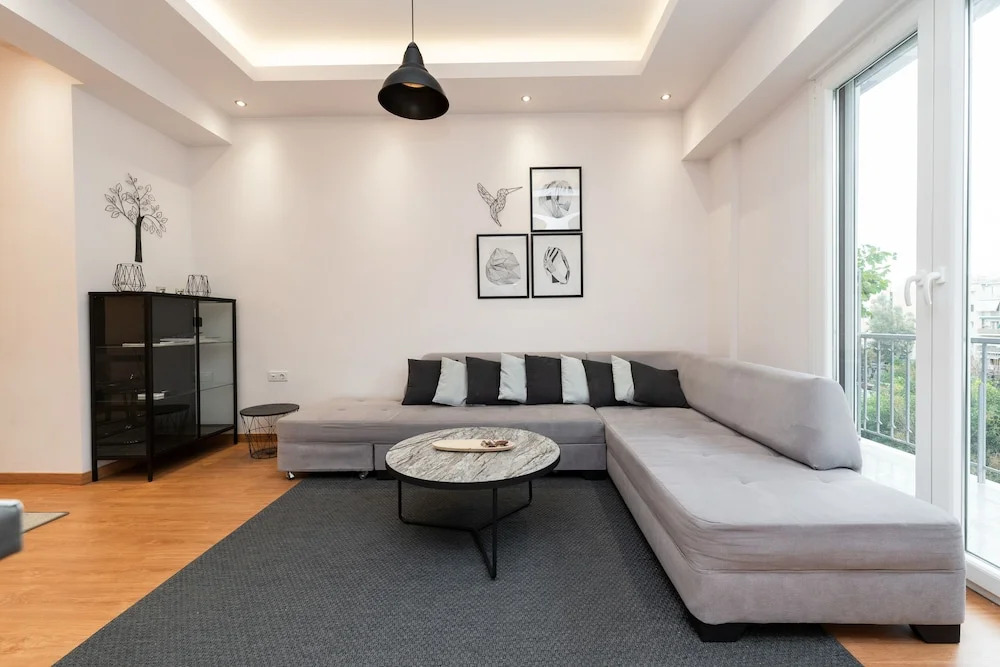 Modern Family Apartment near Acropolis