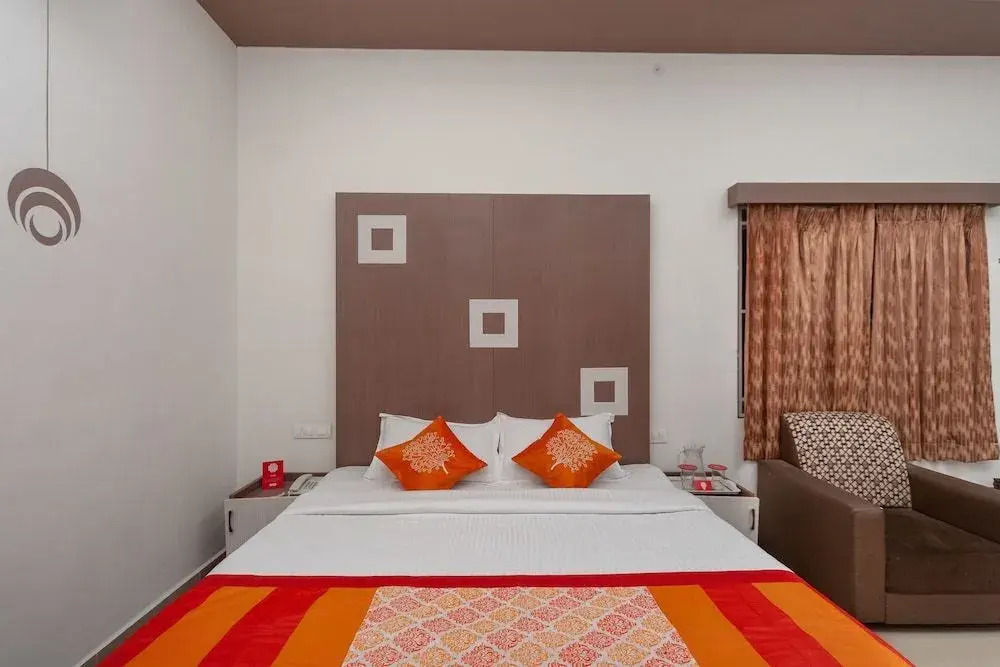 MM Residency By OYO Rooms