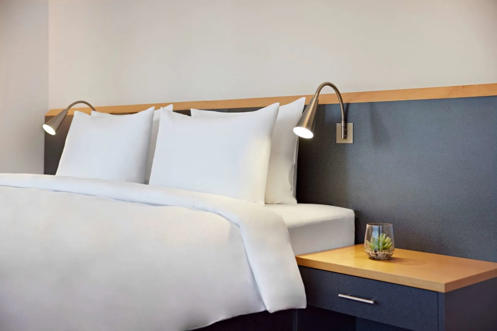 The Curve Hotel BayArena