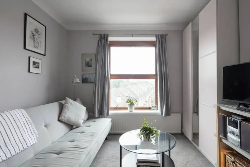 Homely 1 Bedroom East London Flat