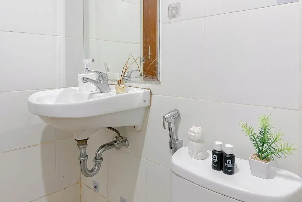 Pristine And Homelike 2Br Apartment At Vittoria Residence