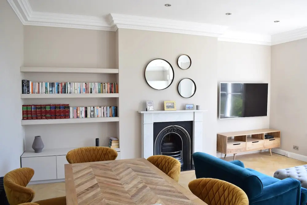 Bright, Vibrant 1 BD Apartment in Sth Hampstead