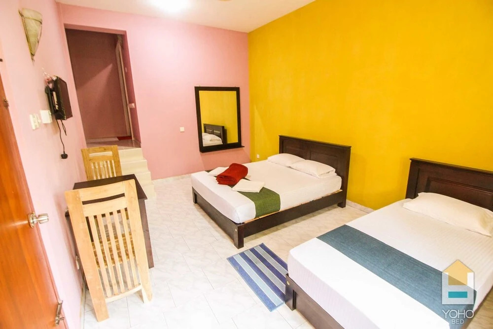 Yoho Bro Hotel