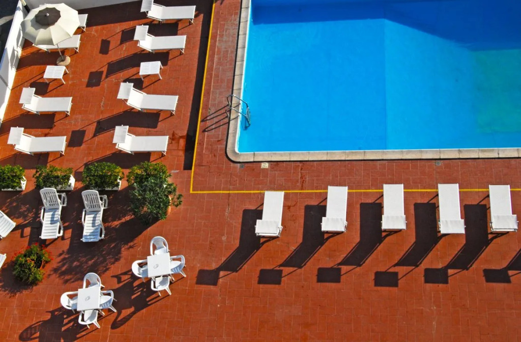 Hotel Embassy