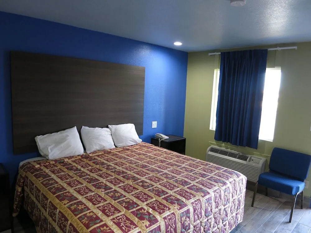 Gateway Motor Inn