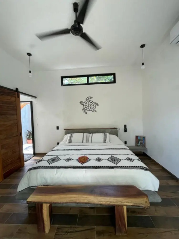 Hostel Flakos