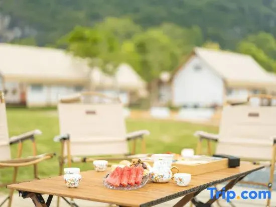 Guanglv Le Xing Zhi Qu De Tian Border Camp Homestay