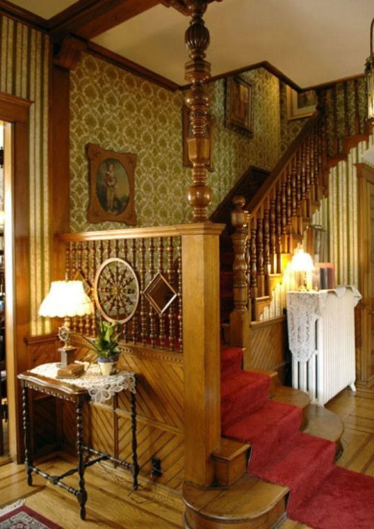 The Candlelight Inn