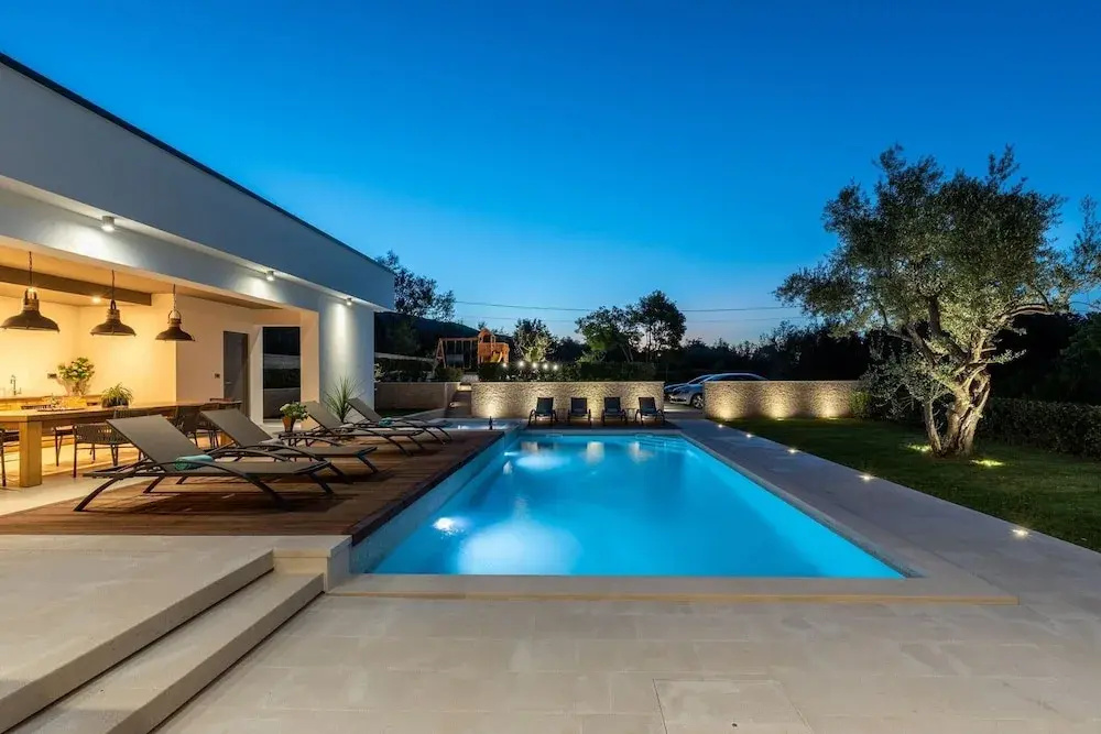 Luxurious Villa in Drenje