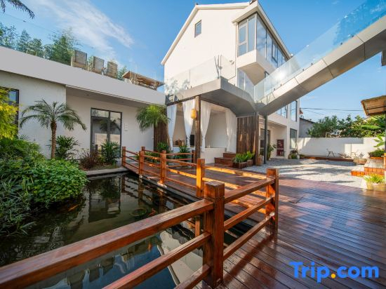 Yingfei July Homestay (Tonglu OMG Heartbeat Paradise Yaolin Fairyland Branch)