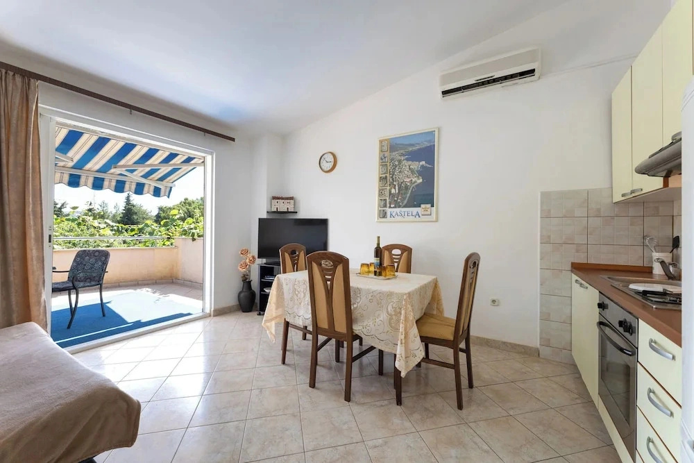 Apartments Ivo