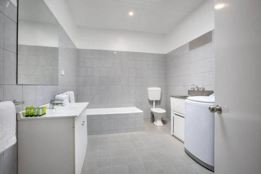 Coolaroo Hotel