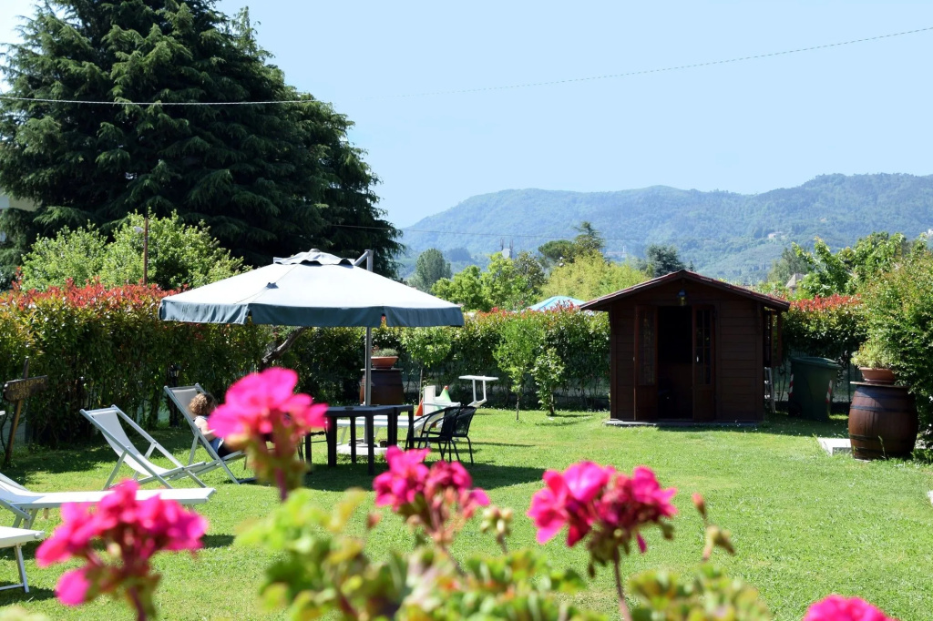 B&B Il Giardino dei Poeti and Apartaments