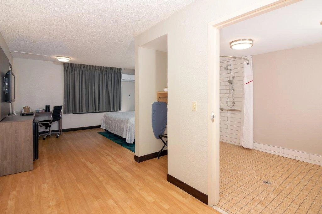 Red Roof Inn PLUS Miami Airport